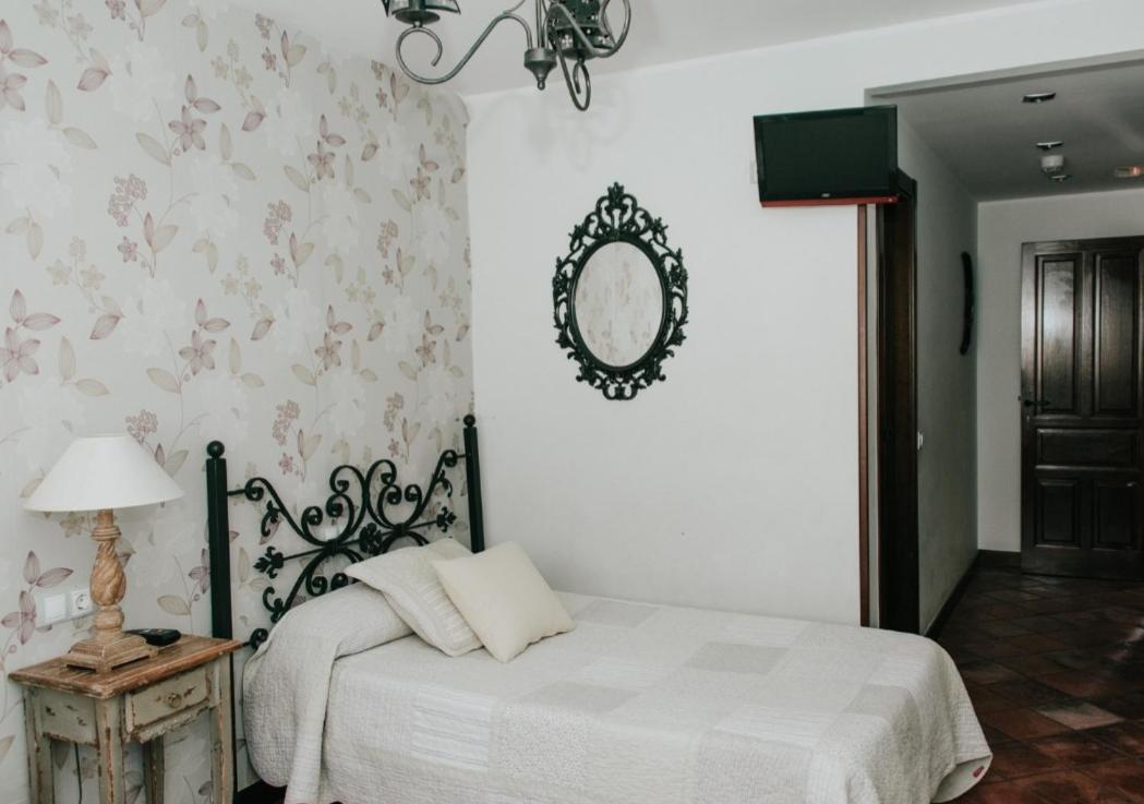 Apartment Entrada Rio Lobos Hontoria del Pinar